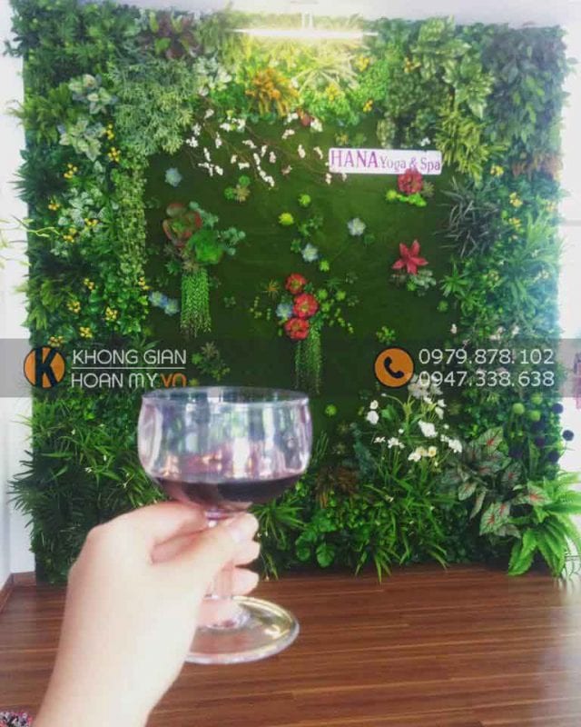 Thi C&ocirc;ng C&acirc;y Hoa Giả